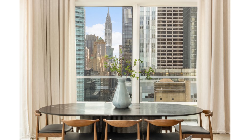 660 Lexington Avenue, Unit PHA photo 9
