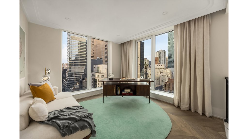 660 Lexington Avenue, Unit PHA photo 19