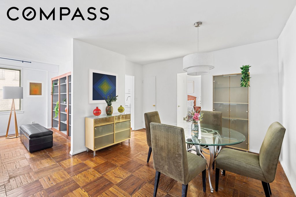 12 Beekman Place, Unit 9D photo 3