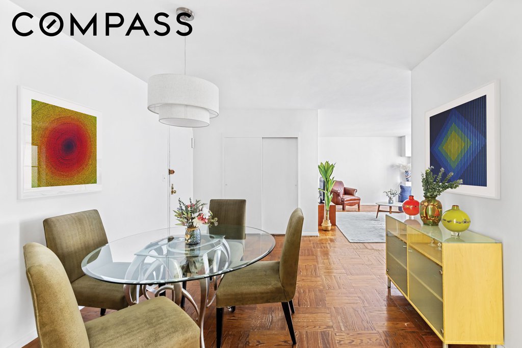 12 Beekman Place, Unit 9D photo 4