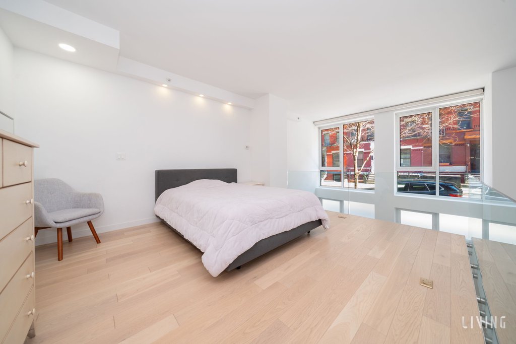 540 West 49th Street, Unit 105N