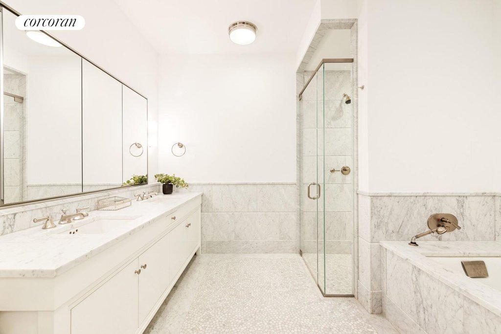 10 Madison Square West, Unit 6G photo 8