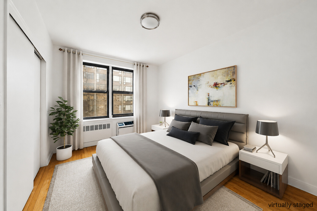 330 East 70th Street, Unit 6D photo 2