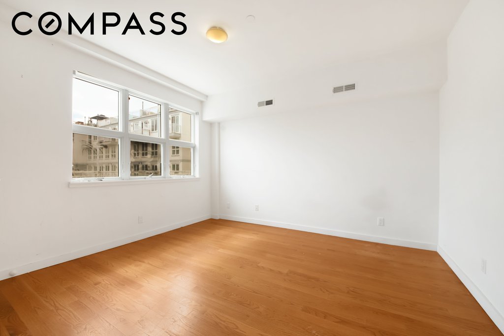 3112 Emmons avenue, Unit 107 photo 9