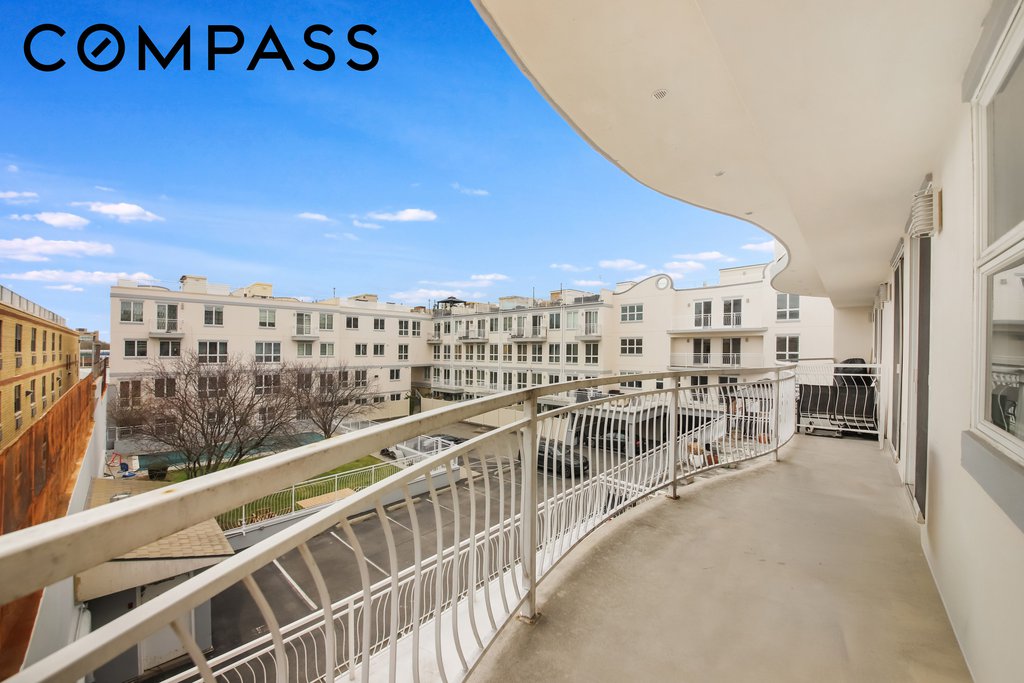 3112 Emmons avenue, Unit 206 photo 9