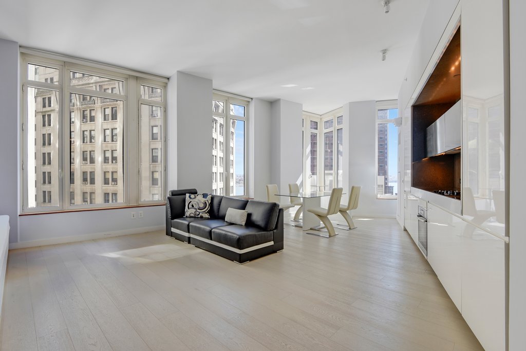 15 William Street, Unit 17E photo 2