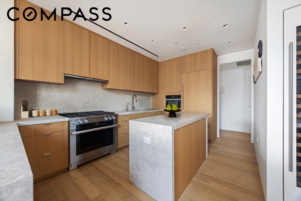 350 West Broadway, Unit 7FL photo 5