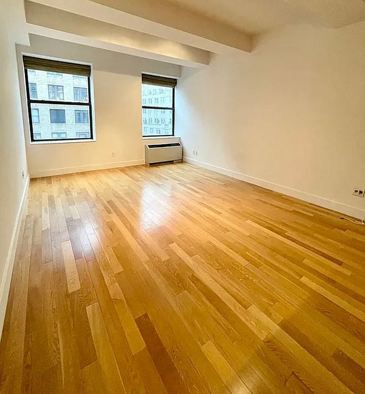 99 John Street, Unit 2207 photo 2
