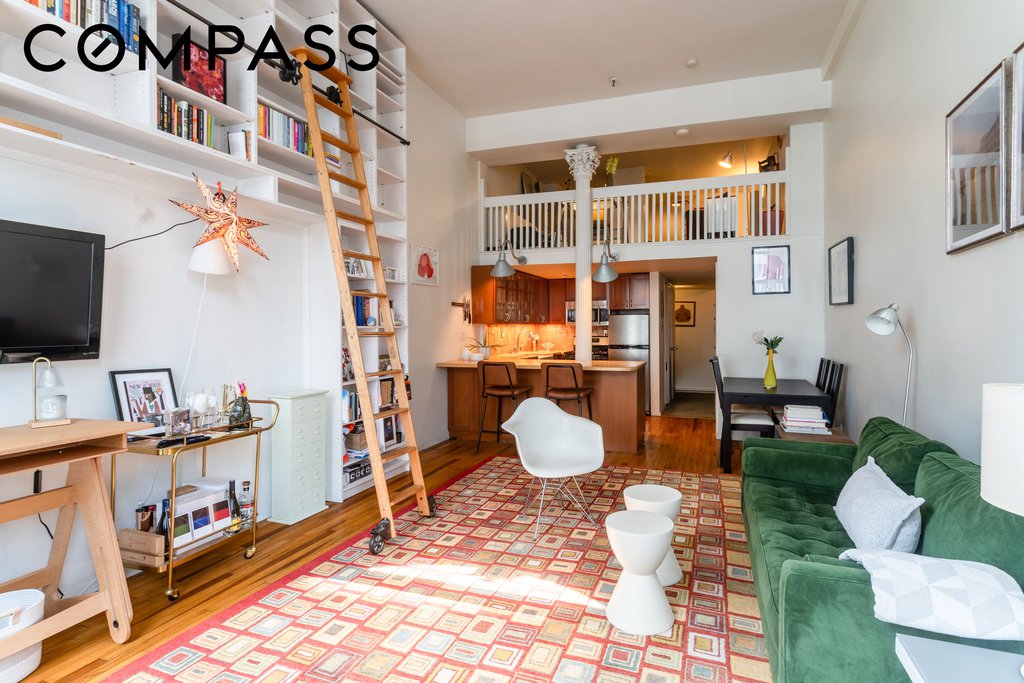 67 East 11th Street, Unit 518 photo 8
