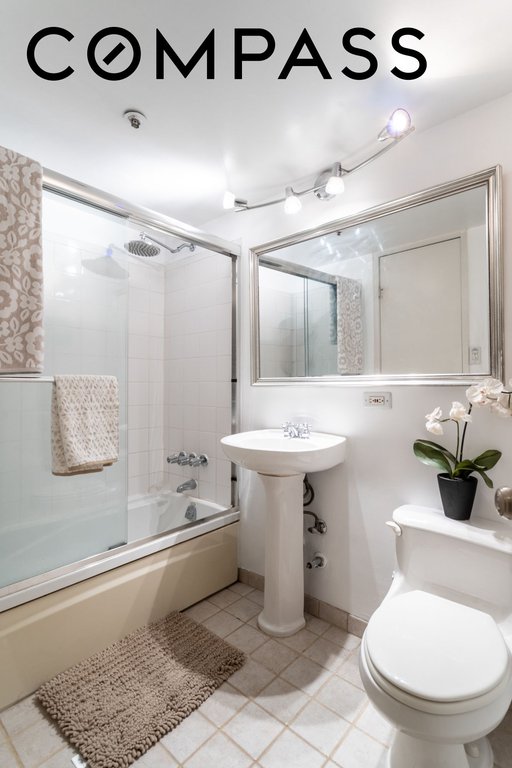 67 East 11th Street, Unit 518 photo 20