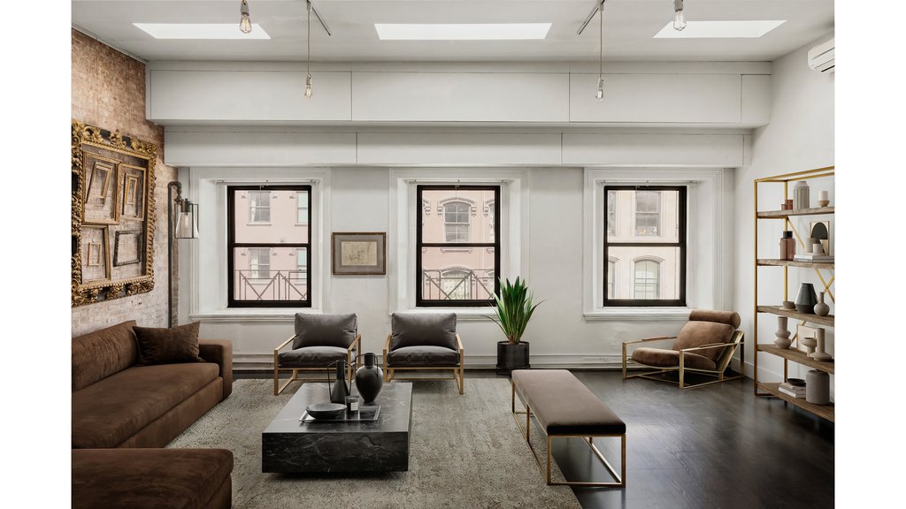 126 Chambers Street, Unit 5 photo 2