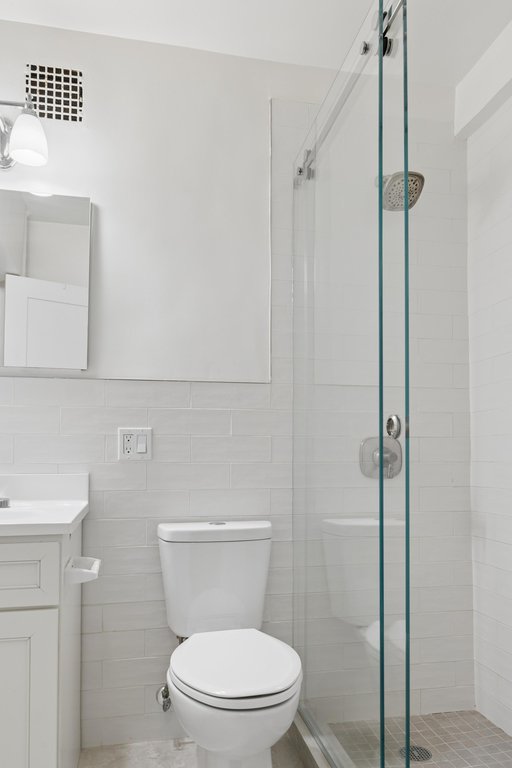 200 East 16th Street, Unit 4B photo 6