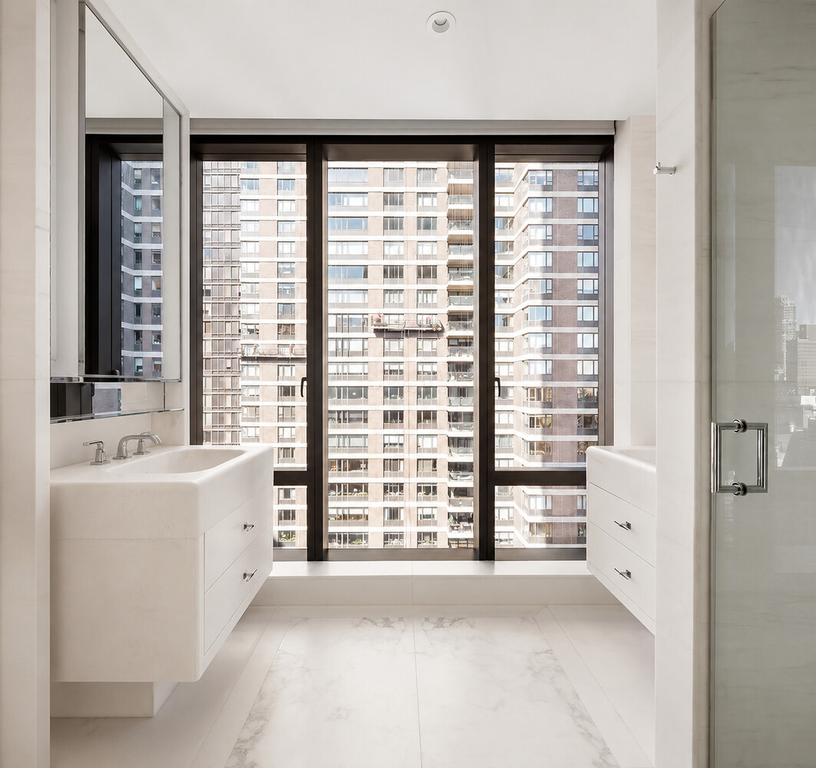 430 East 58th Street, Unit 22B photo 4