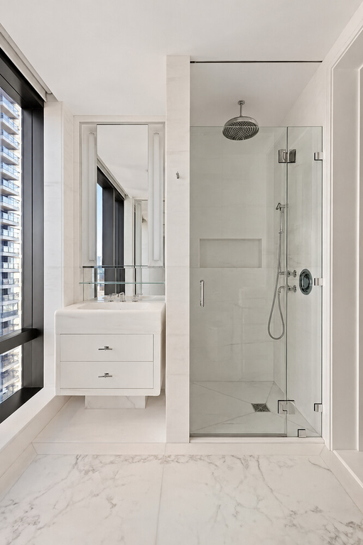 430 East 58th Street, Unit 22B photo 5