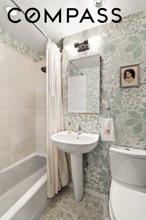 30 East 9th Street, Unit 5LL photo 8