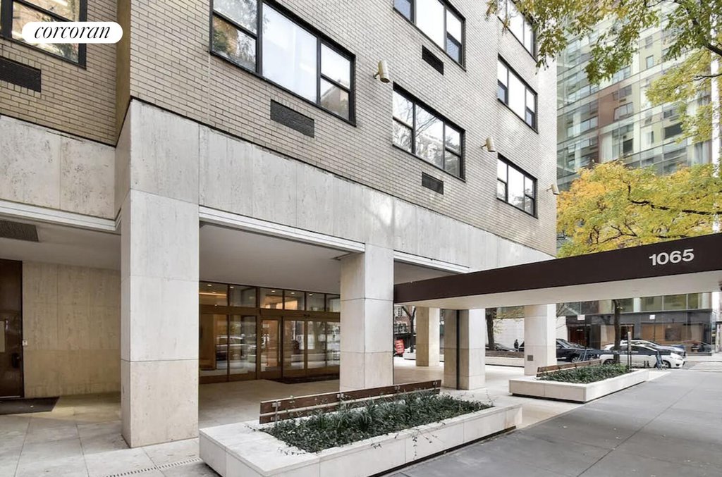 1065 Park Avenue, Unit 7D photo 9