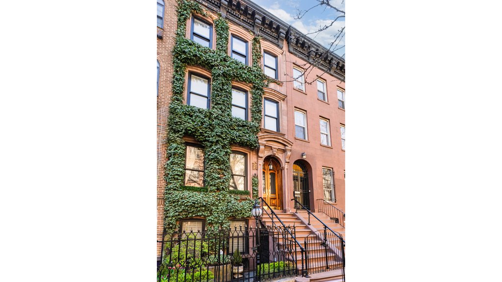 452 West 44th Street