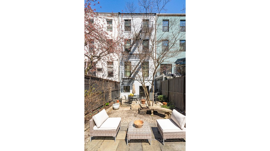 452 West 44th Street – For Sale photo 10