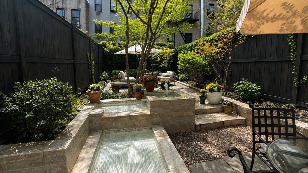 452 West 44th Street – For Sale photo 3