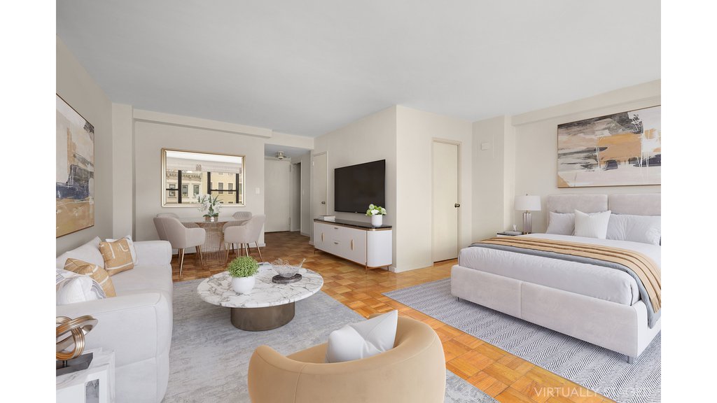 166 East 61st Street, Unit 4D photo 3