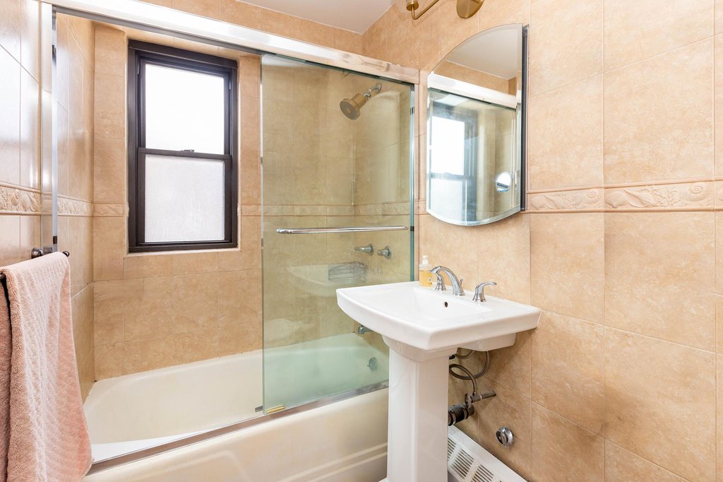 120 East 90th Street, Unit 16B photo 10