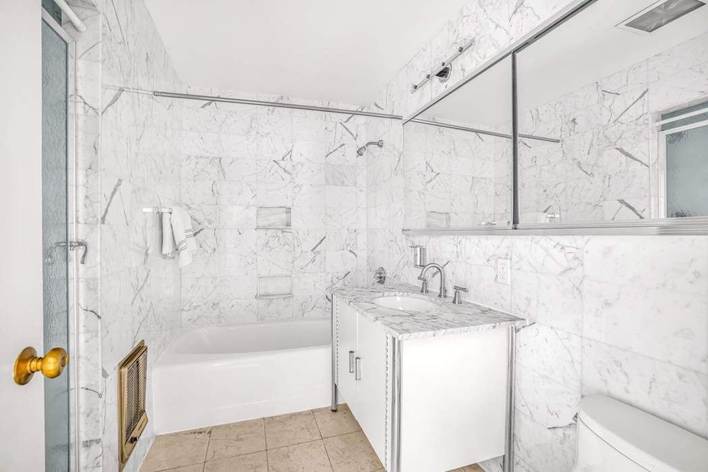 425 East 58th Street, Unit 42G photo 8