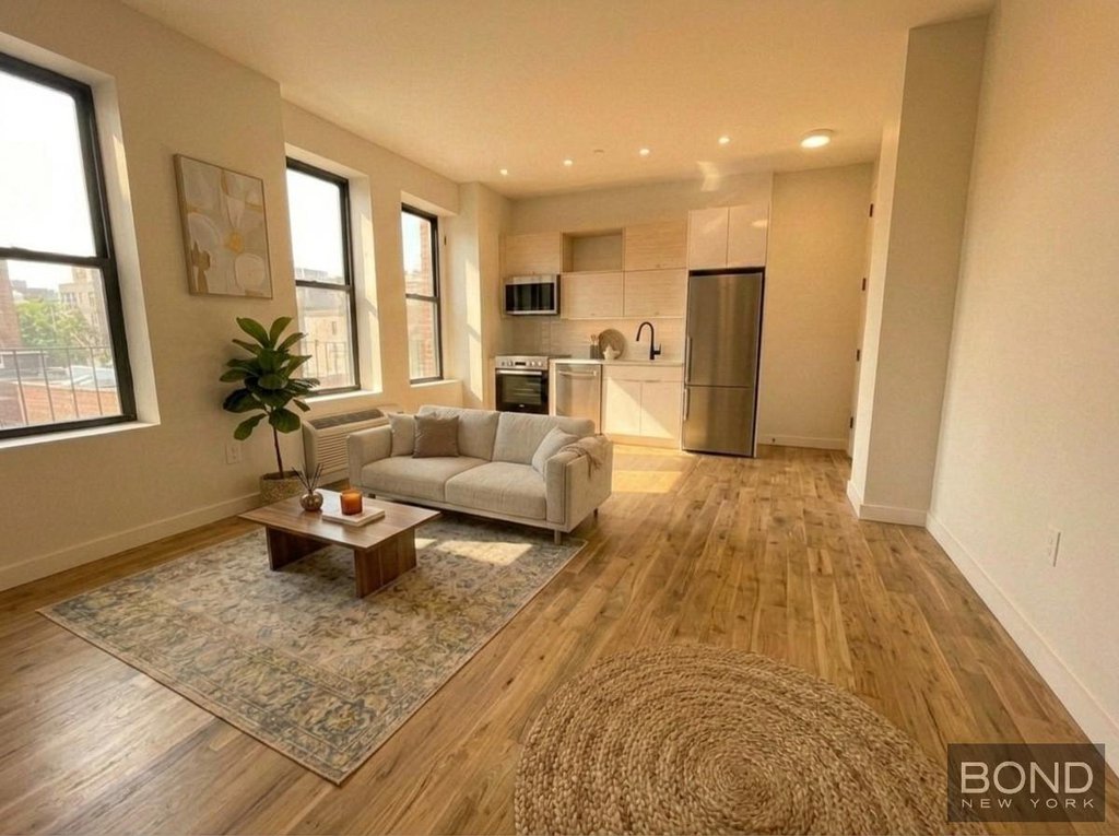 90 Avenue C, Unit 301 photo 4