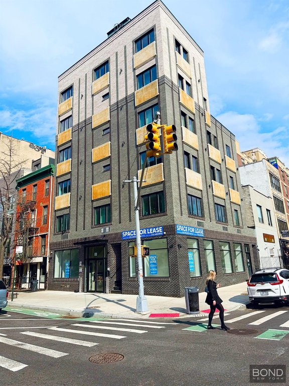 90 Avenue C, Unit 301 photo 13