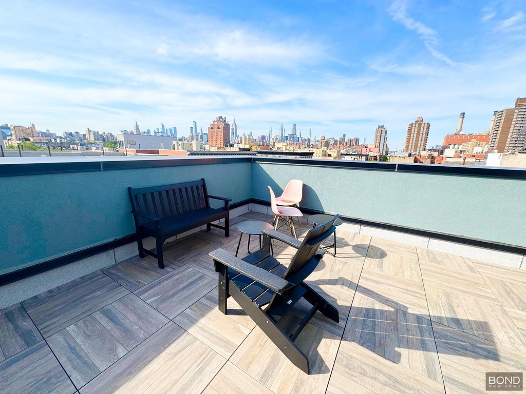 90 Avenue C, Unit 301 photo 17