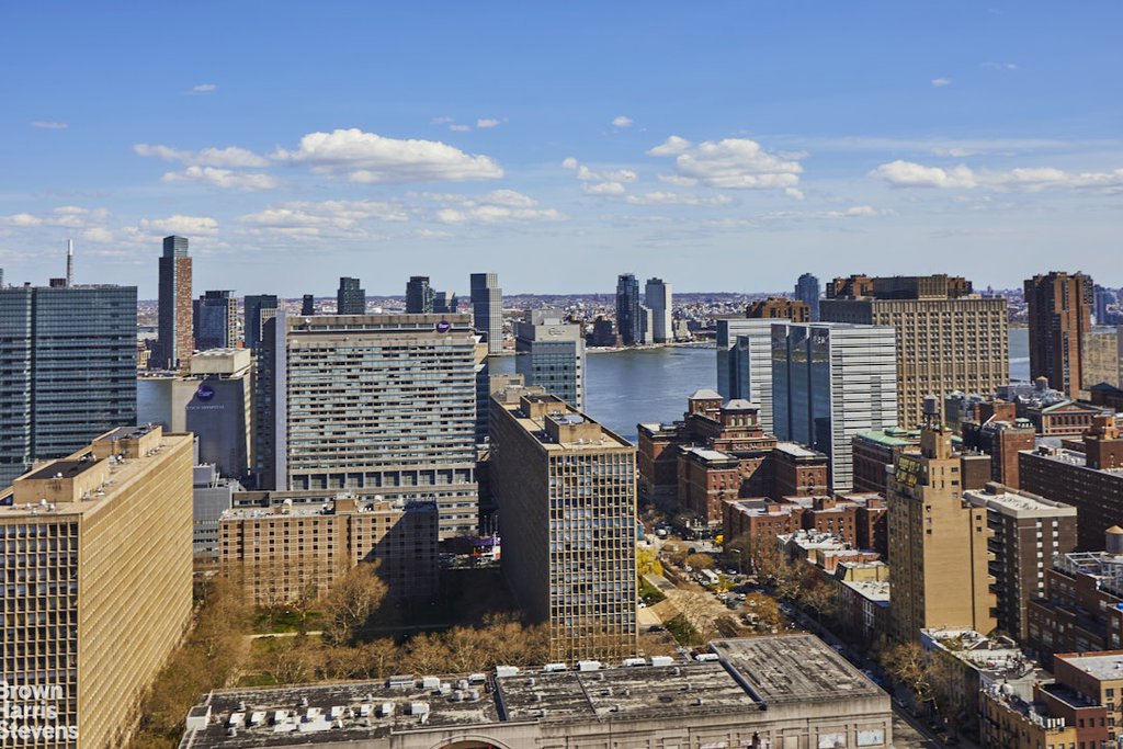 200 East 32nd Street, Unit 32A photo 13
