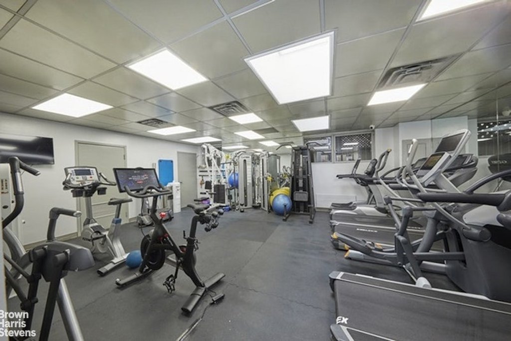 200 East 32nd Street, Unit 32A photo 14