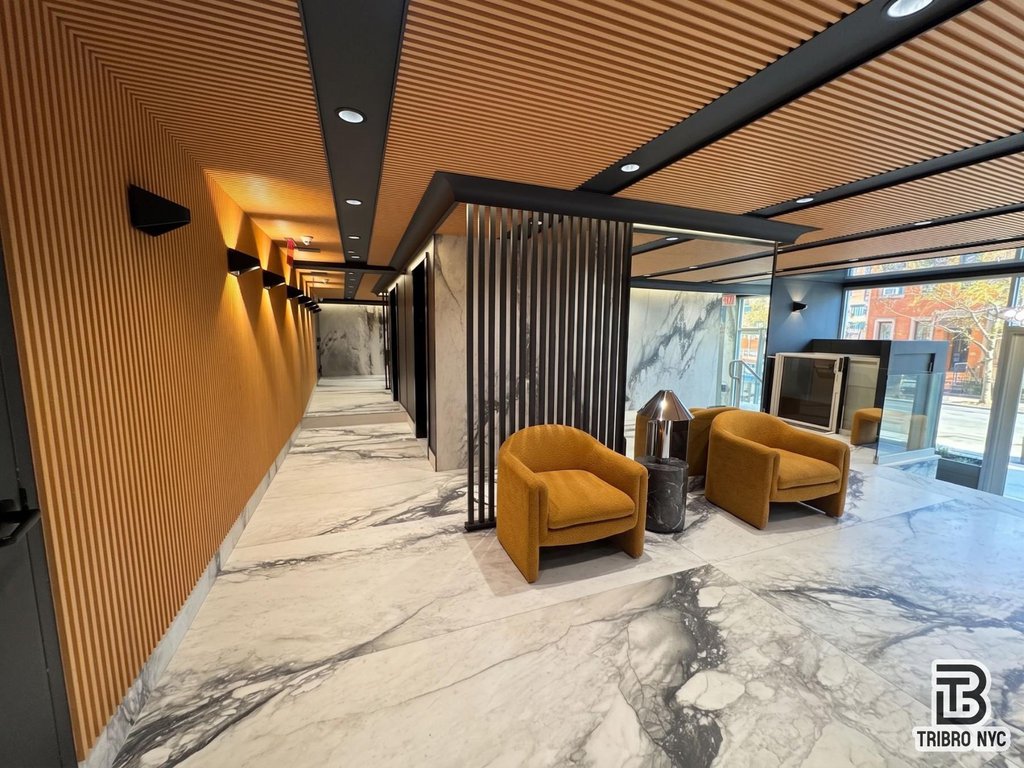 184 Eagle Street, Unit 2D