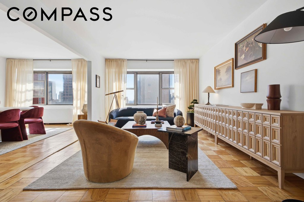 160 East 38th Street, Unit 26FG photo 2
