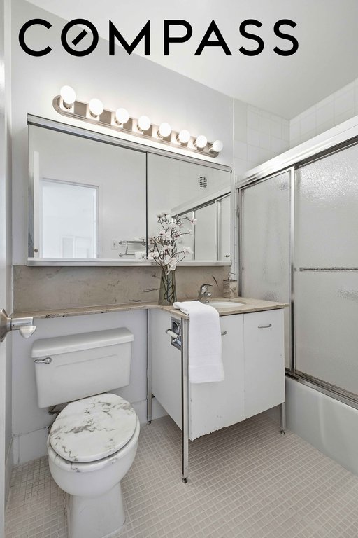 160 East 38th Street, Unit 26FG photo 10