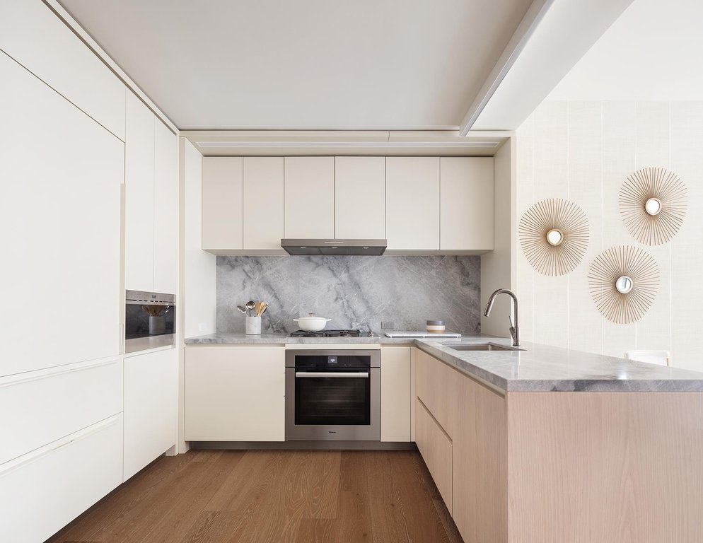 77 Greenwich Street, Unit 25D photo 3