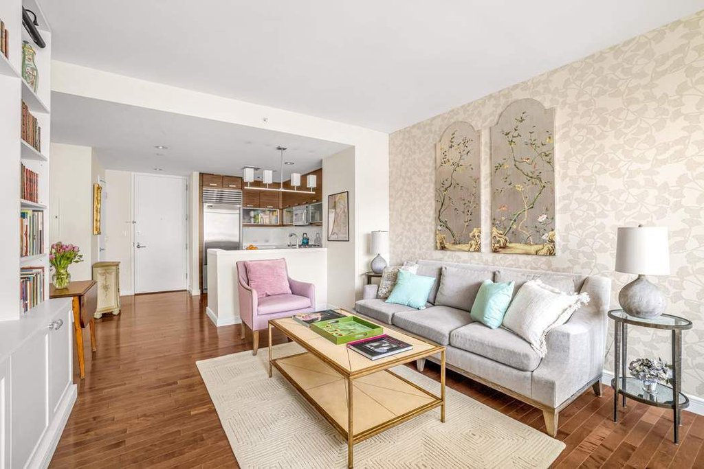 225 East 34th Street, Unit 12C photo 2