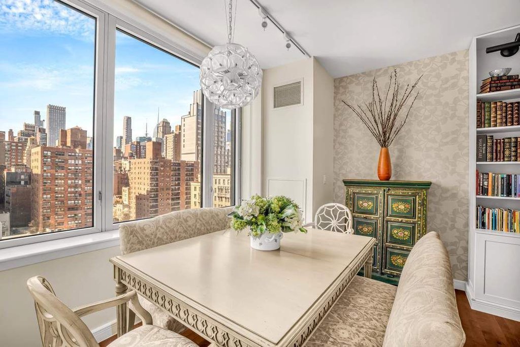 225 East 34th Street, Unit 12C photo 3