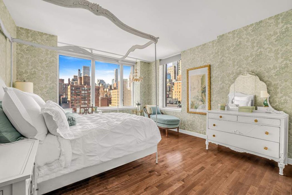 225 East 34th Street, Unit 12C photo 5