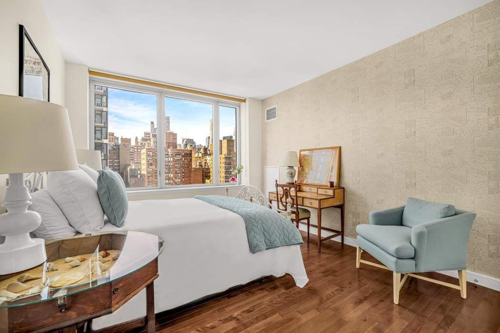 225 East 34th Street, Unit 12C photo 7