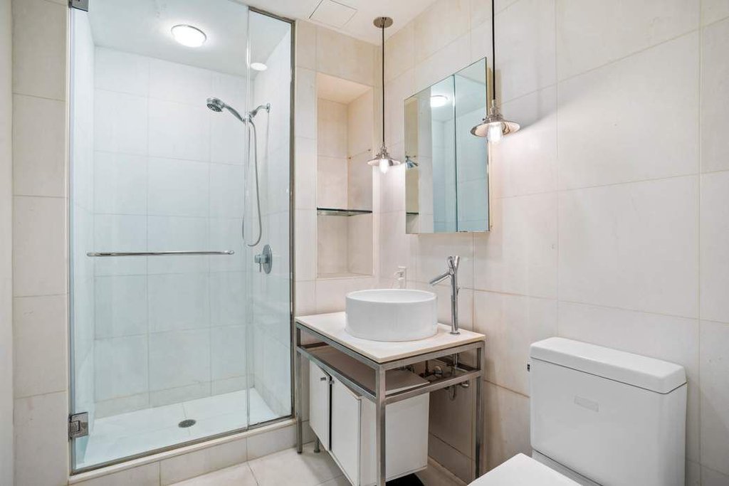15 Broad Street, Unit 1630 photo 6