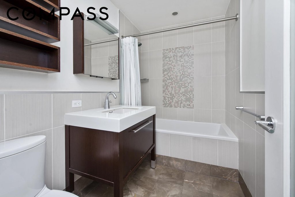 225 East 34th Street, Unit 7C photo 9