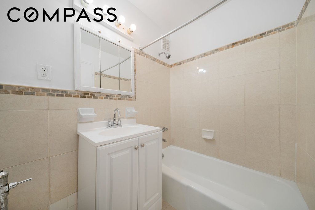 1270 East 51st Street, Unit 6M photo 9