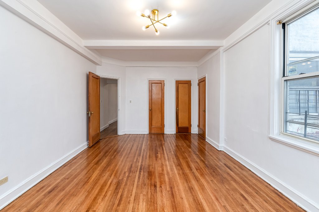 224 Highland Boulevard, Unit 204 photo 7