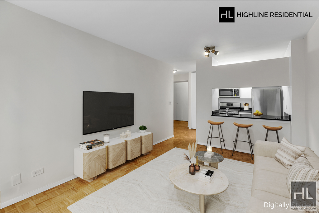 250 East 40th Street, Unit 4A photo 3