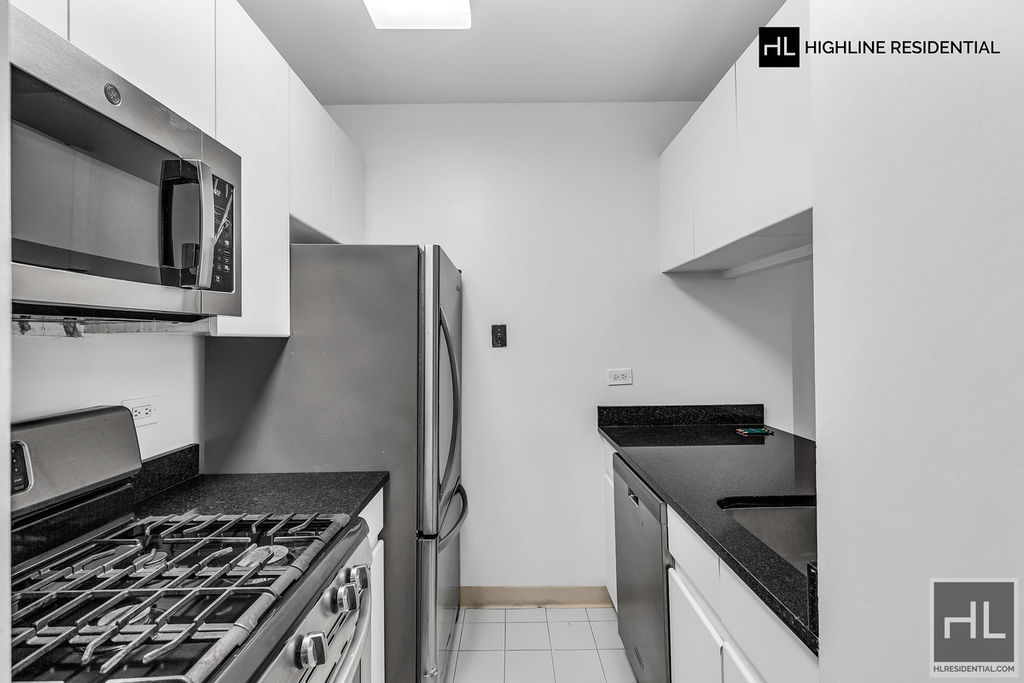 250 East 40th Street, Unit 4A photo 8