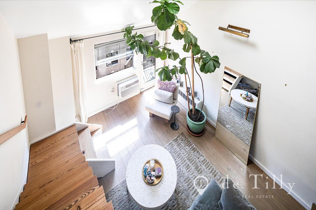 211 Thompson Street, Unit PH6E photo 14