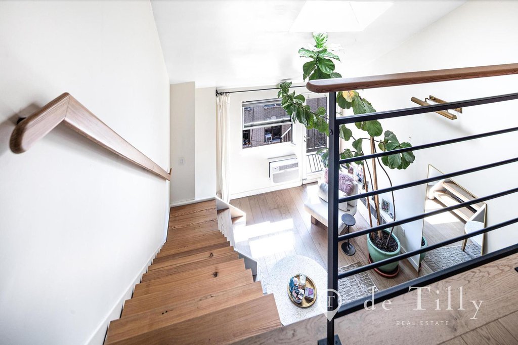 211 Thompson Street, Unit PH6E photo 15