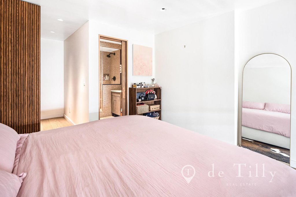 211 Thompson Street, Unit PH6E photo 19