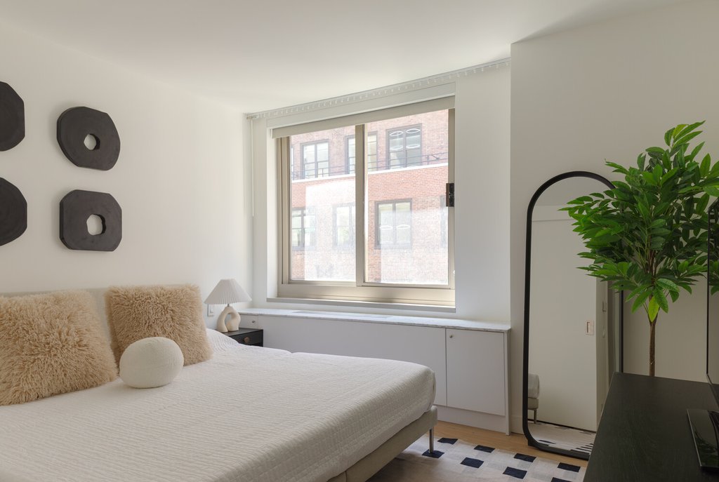 234 East 46th Street, Unit 801 photo 22