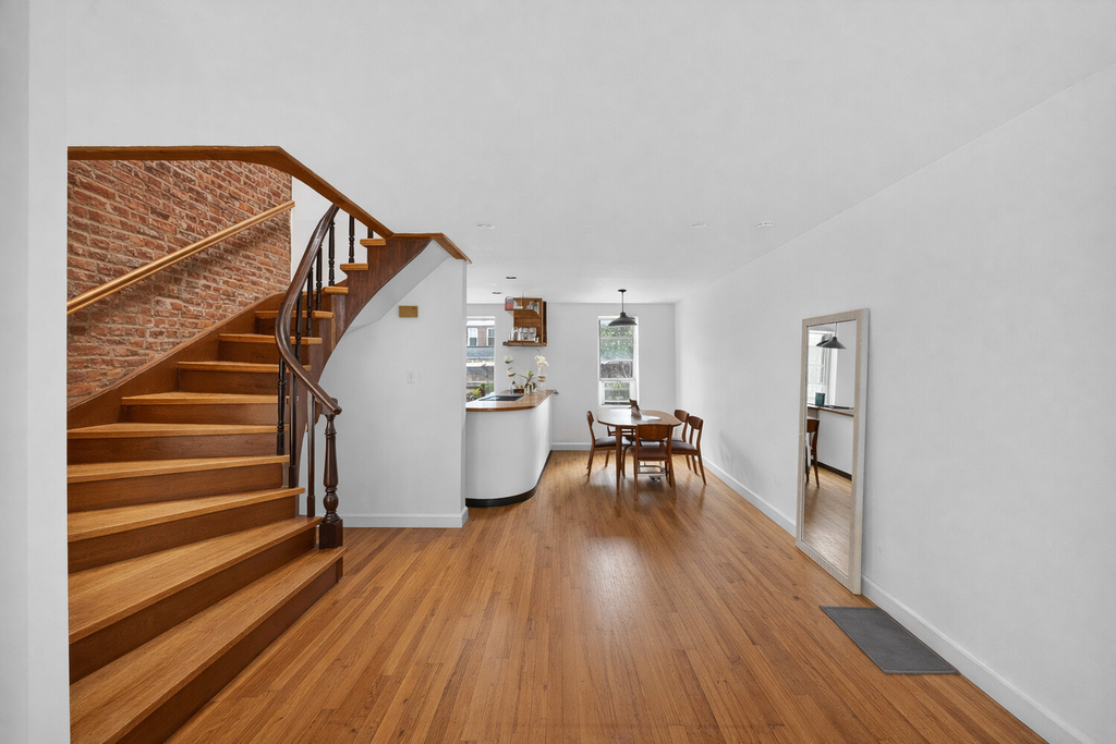 598 Pacific Street – For Sale photo 8